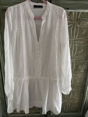 Pomander Place Ophelia white gauzy coverup. Lined. 100% cotton. XL